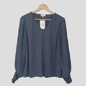 ENTRO Women's Small Relaxed Blue Flowy Pleated Sleeve Peasant Career Casual Top